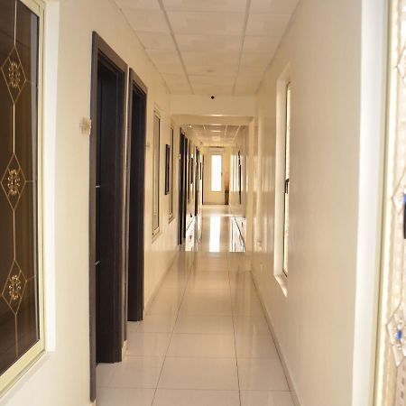 De Rigg Place - Alaka Estate, Surulere لاغوس المظهر الخارجي الصورة