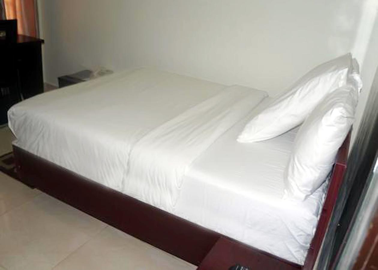 De Rigg Place - Alaka Estate, Surulere لاغوس المظهر الخارجي الصورة