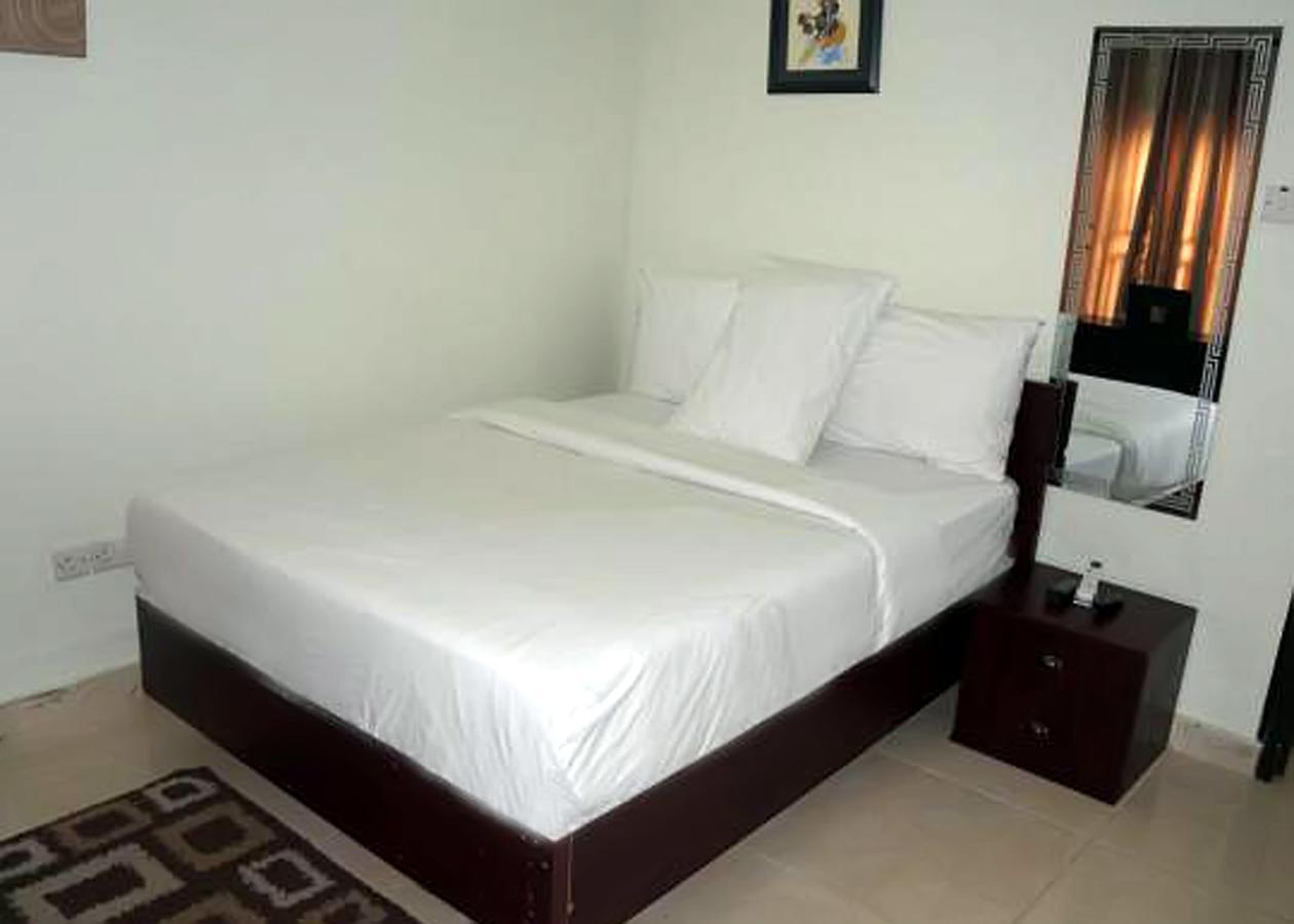 De Rigg Place - Alaka Estate, Surulere لاغوس المظهر الخارجي الصورة