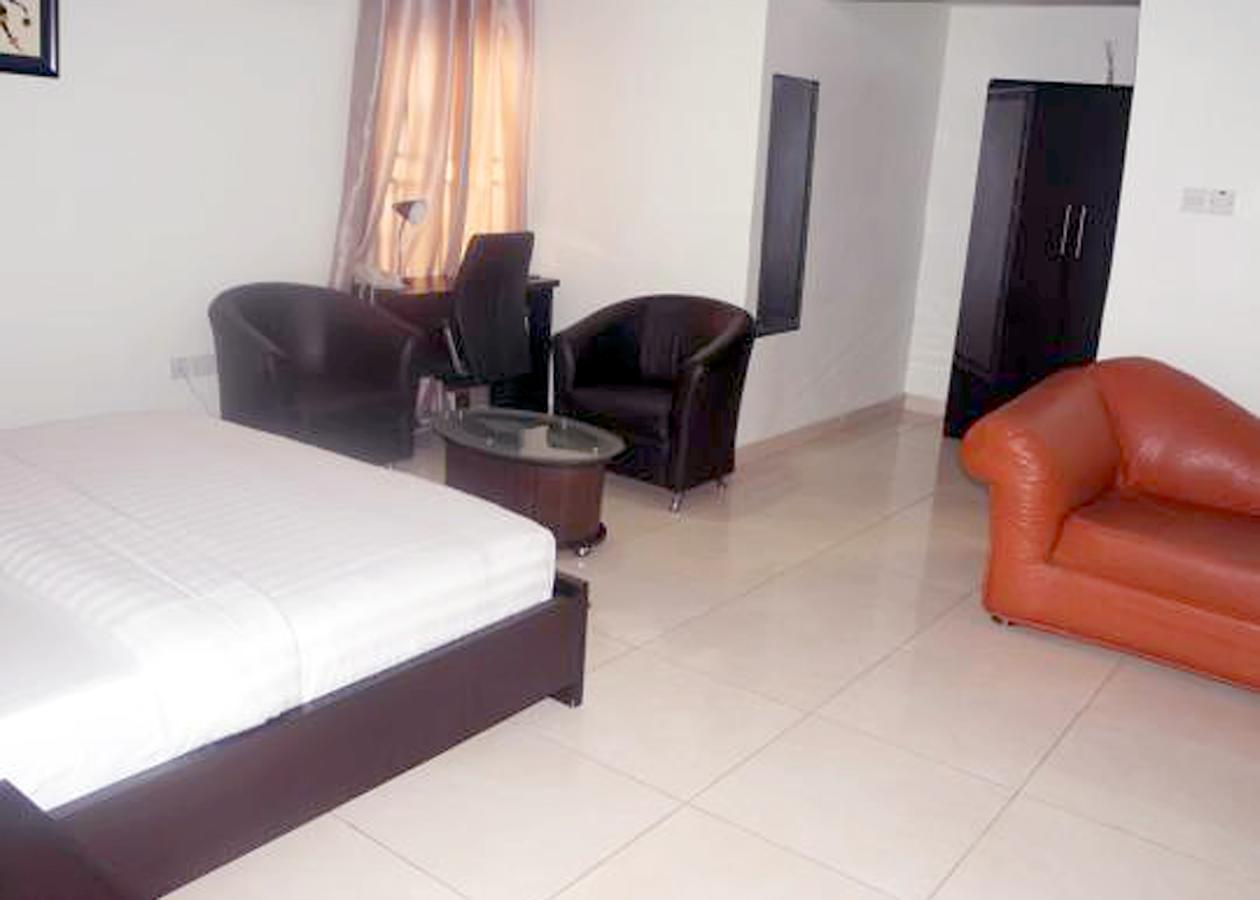 De Rigg Place - Alaka Estate, Surulere لاغوس المظهر الخارجي الصورة