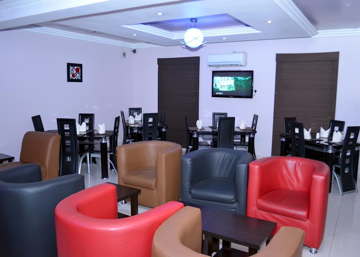 De Rigg Place - Alaka Estate, Surulere لاغوس المظهر الخارجي الصورة