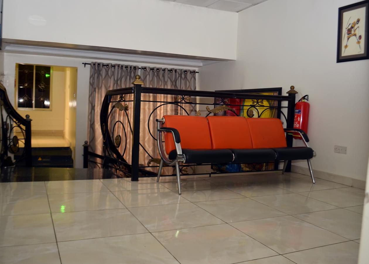 De Rigg Place - Alaka Estate, Surulere لاغوس المظهر الخارجي الصورة