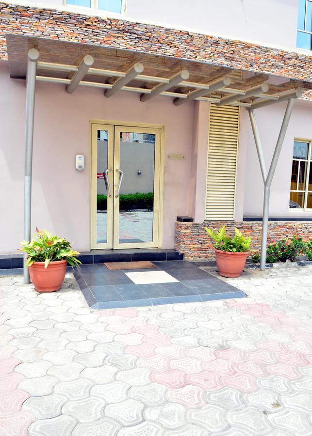 De Rigg Place - Alaka Estate, Surulere لاغوس المظهر الخارجي الصورة