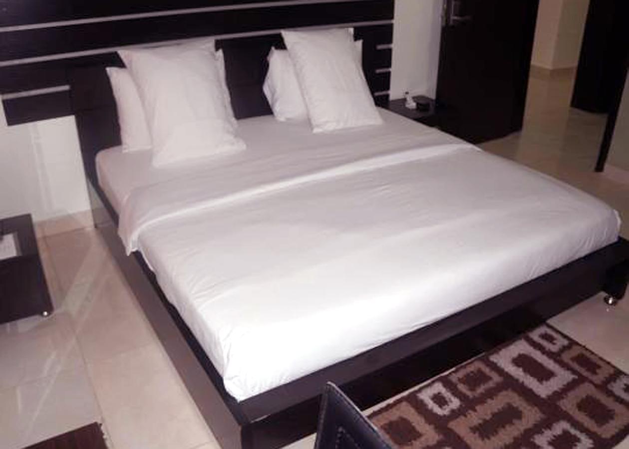 De Rigg Place - Alaka Estate, Surulere لاغوس المظهر الخارجي الصورة