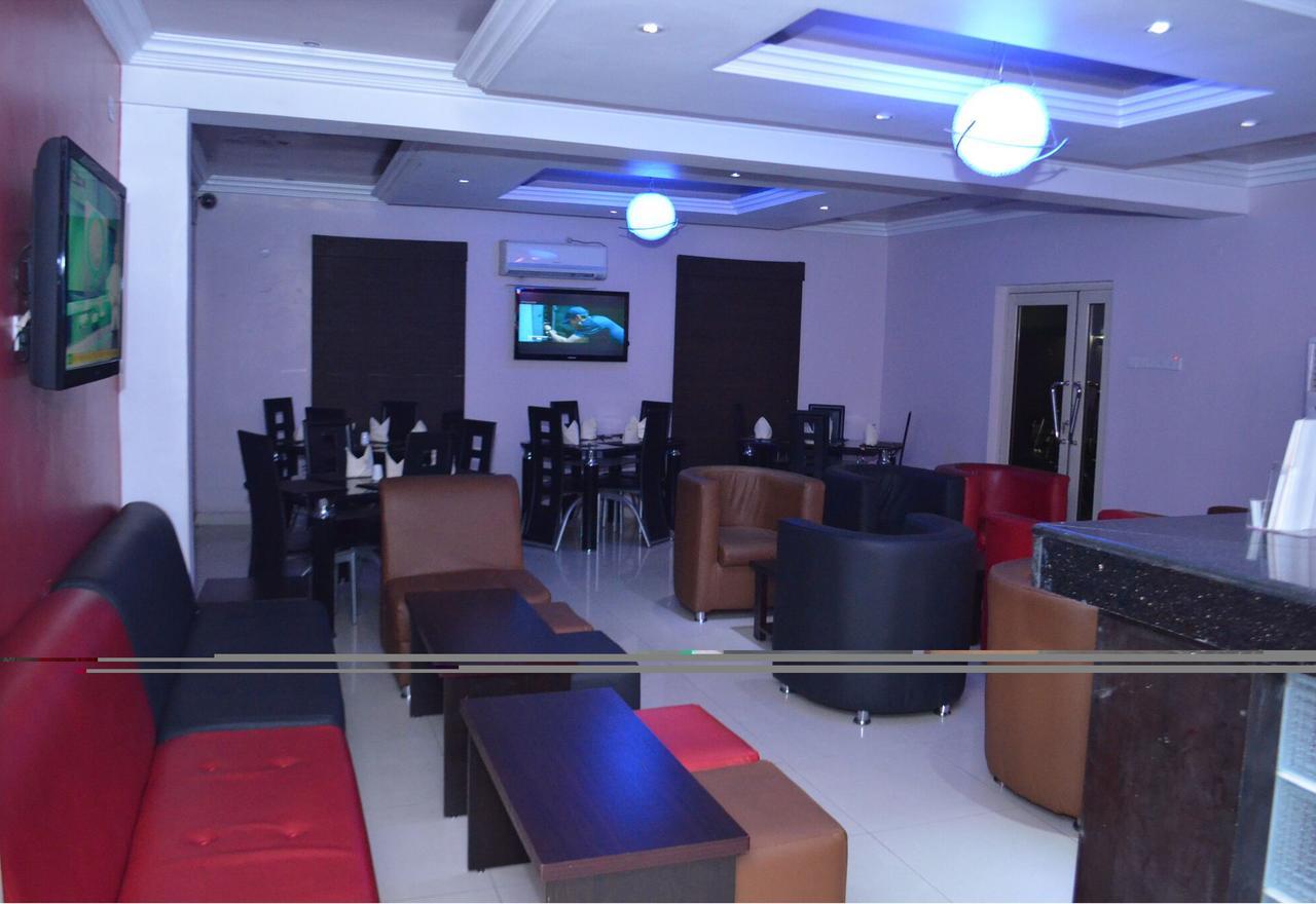 De Rigg Place - Alaka Estate, Surulere لاغوس المظهر الخارجي الصورة