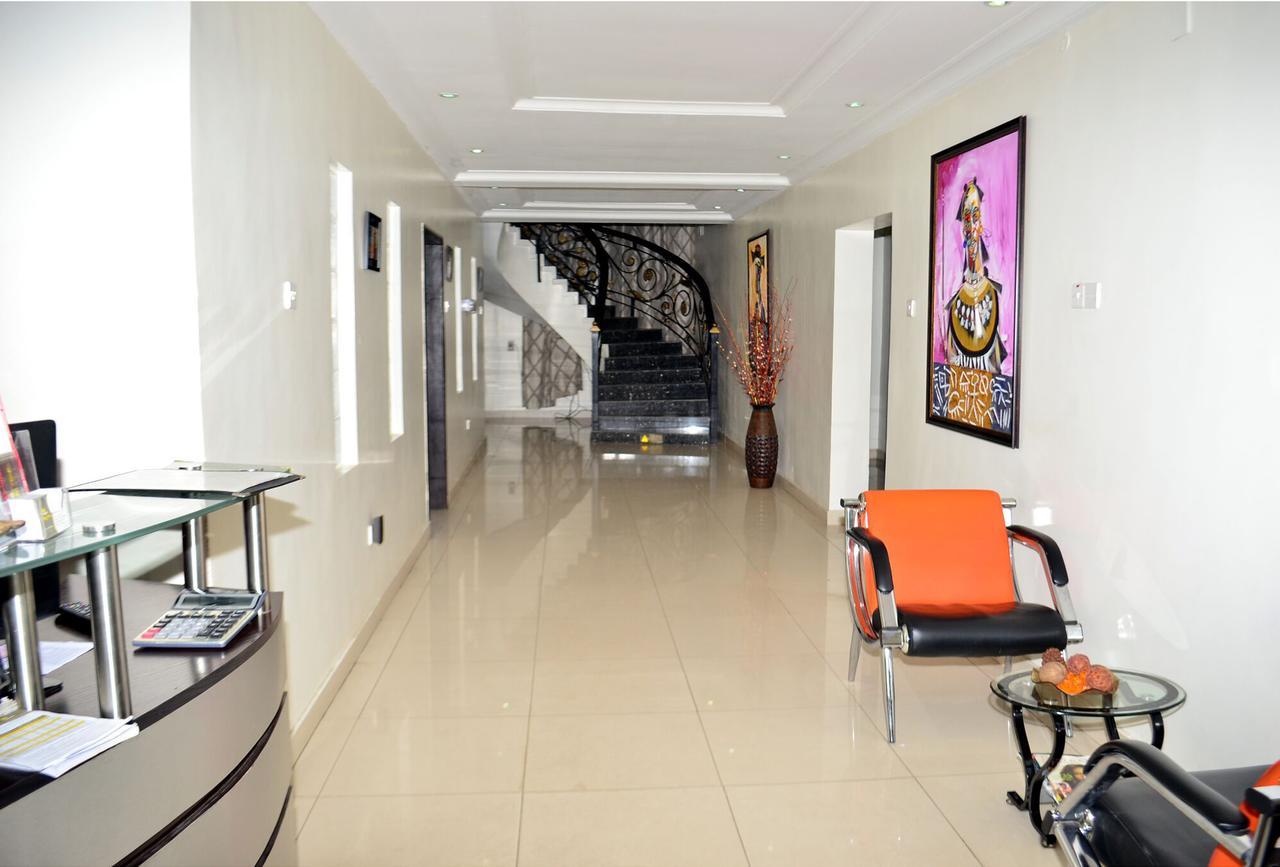 De Rigg Place - Alaka Estate, Surulere لاغوس المظهر الخارجي الصورة